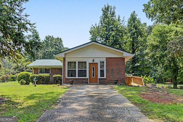 5512 Andrew Drive, Mableton
