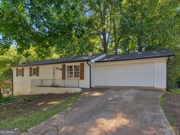 3790 Sweetbriar Circle, Lithia Springs