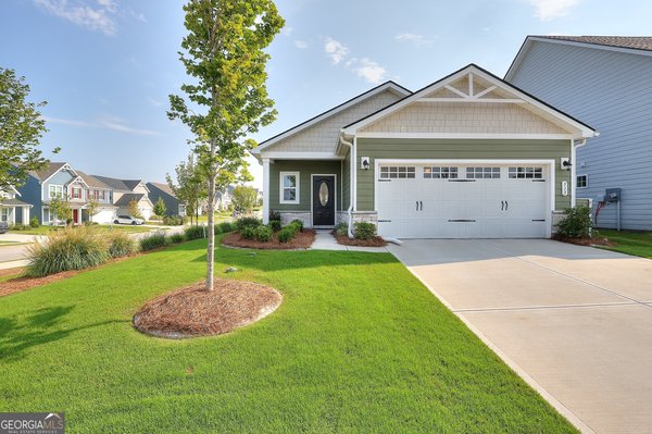 313 Moosehead Trl, Hoschton