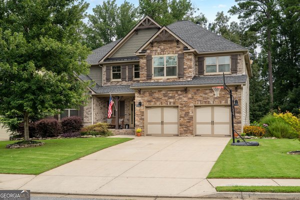 main picture of 5375 Winding Lakes Drive, Cumming