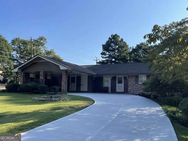 2297 Hylaea Road, Tucker
