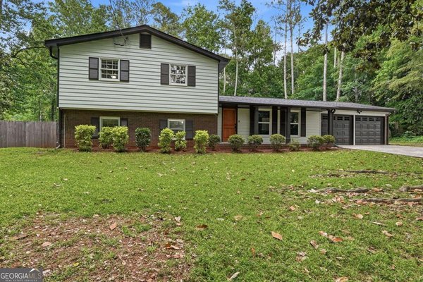 1620 Caribou Court Marietta