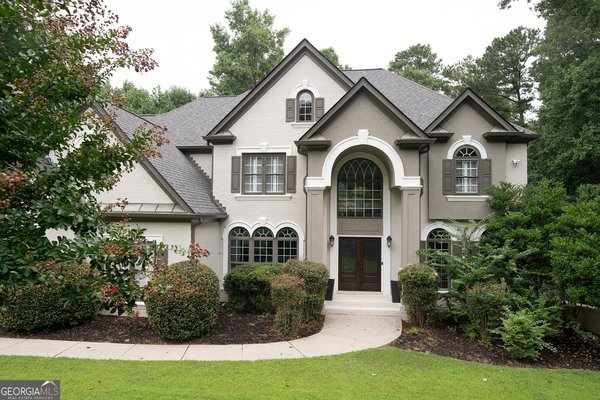 715 Fawn Ridge Court, Roswell