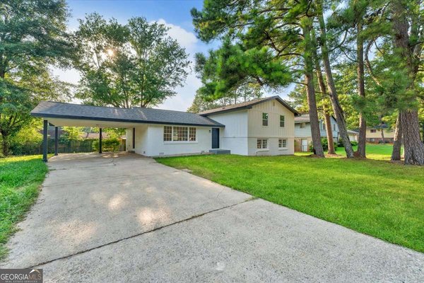 7697 Marabou Lane Riverdale