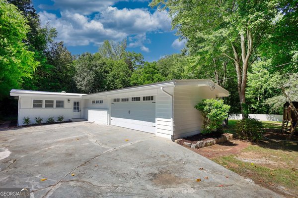 2143 Melante Drive Atlanta