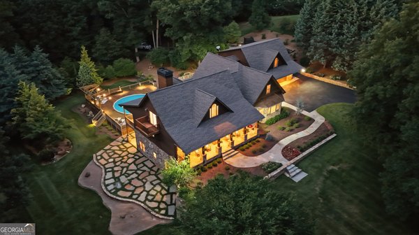 1091 Echota Road Clarkesville