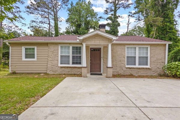 4348 Midway Road, Douglasville