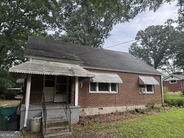 852 South Avenue Forest Park
