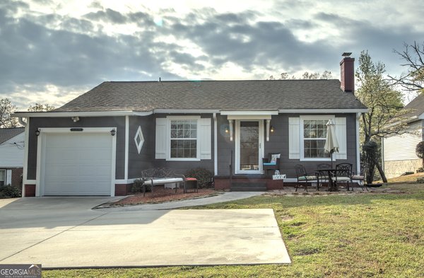 1005 Crest Road Rossville