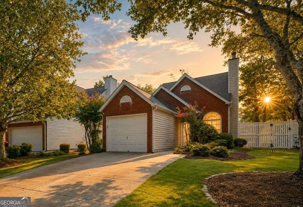 main picture of 3281 Avensong Village Circle, Milton