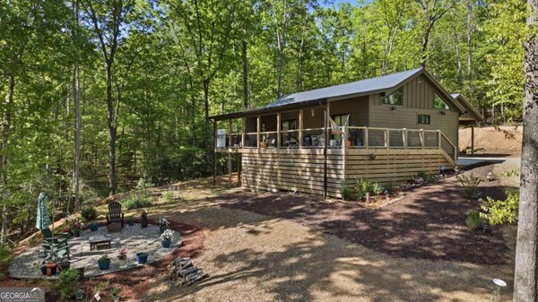 191 Oakwood Road Blairsville