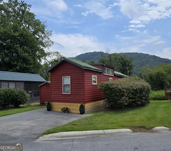 446 River Vista Drive, Dillard