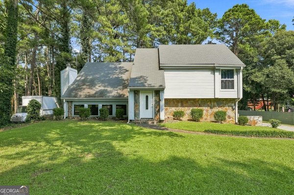 6798 Collier Way Riverdale