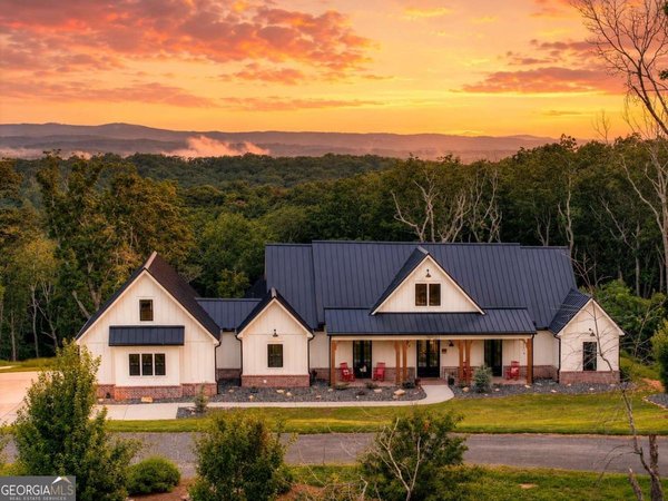 624 High Summit Drive, Talking Rock