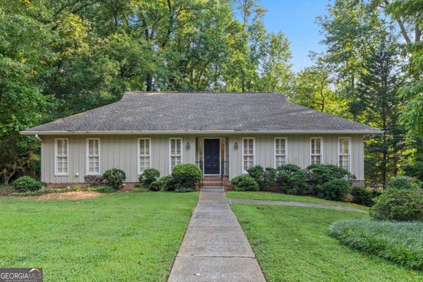 main picture of 4930 Twin Branches Way, Atlanta