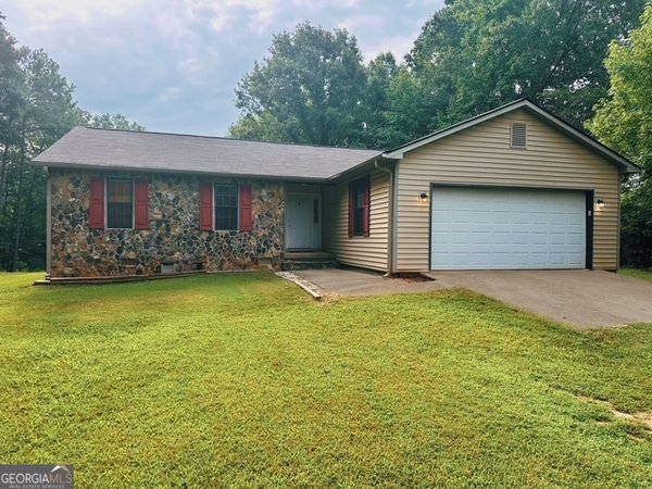 245 Kelly Lake Road, Brooks