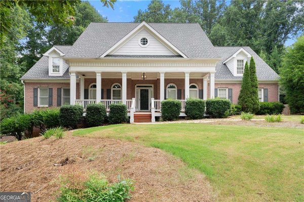 5022 Oak Farm Way Flowery Branch