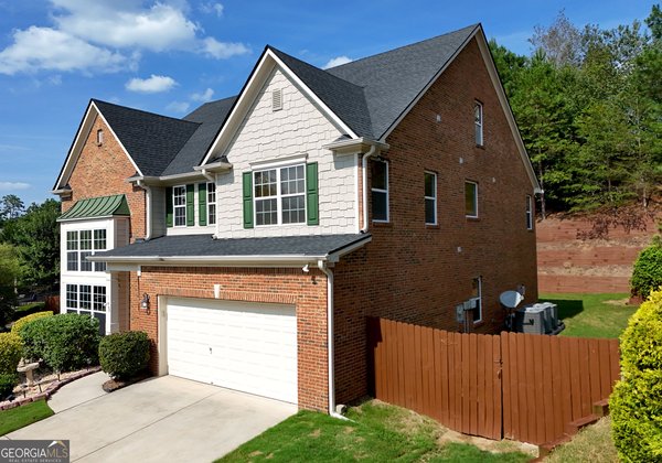 main picture of 6015 Thrasher Court, Cumming