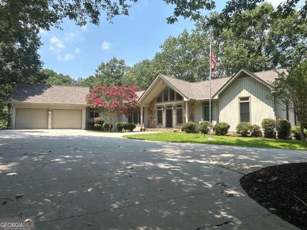 156 Thundering Waters Drive, Cornelia