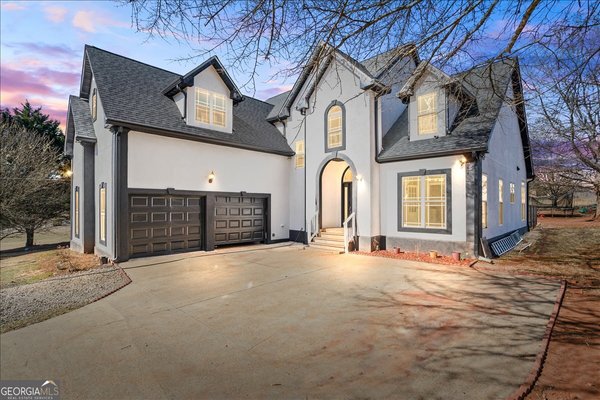 3955 Pucketts Road Snellville