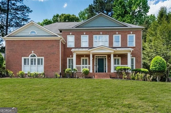 main picture of 780 River Cliff Court, suwanee