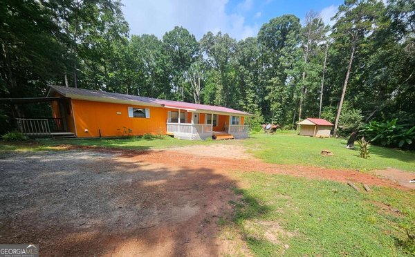 main picture of 1072 Jim Johnson Road, Winder