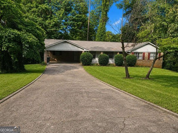 897 Hearthstone Drive, Stone Mountain