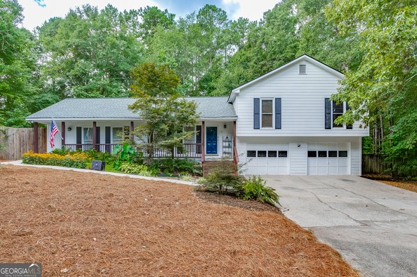 main picture of 216 Heritage Way, Auburn