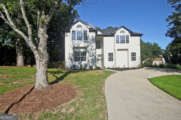 1089 Crooked Creek Road Lithonia