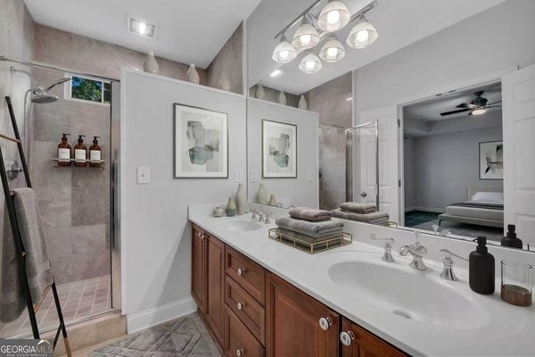 1735 Peachtree Street, Atlanta