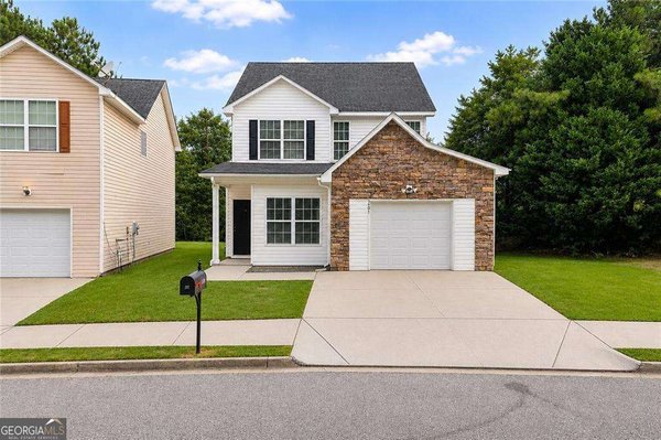 2407 Hackamore Drive, South Fulton