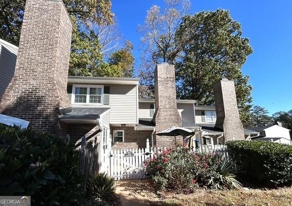 554 Picketts Bend Circle, Marietta