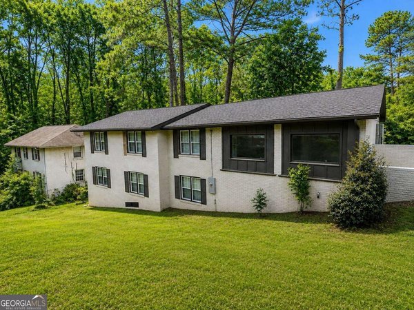 2851 Headland Drive, East Point
