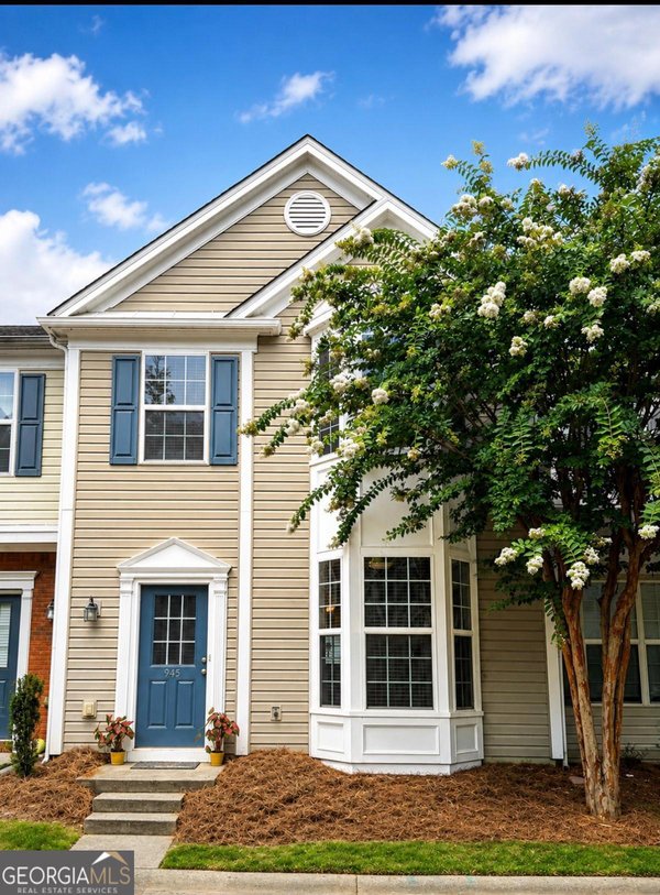 945 Prestwyck Court, Alpharetta