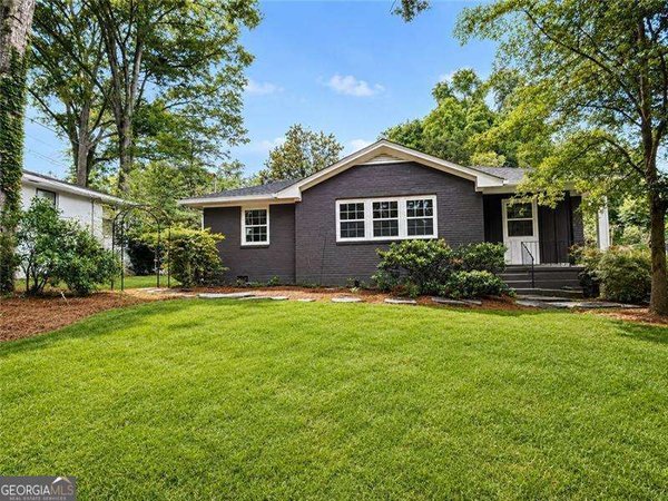 272 Cascade Drive, Marietta