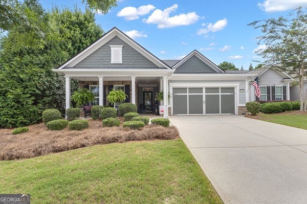 306 Whispering Pines Way, Griffin