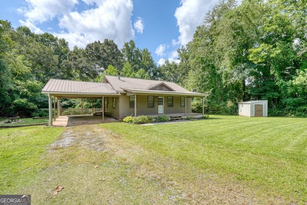 723 Bugscuffle Road Hiawassee