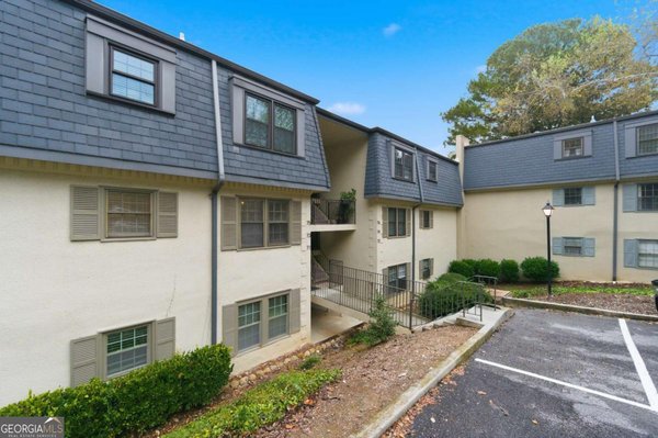 73 Montre Square, Atlanta