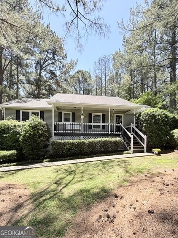 15 Briarwood Lane, Newnan