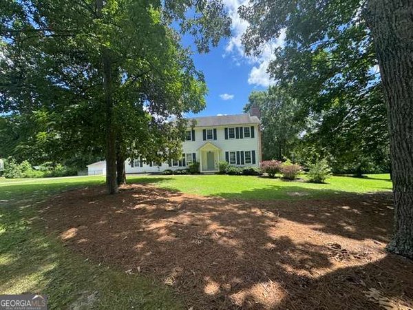 16 Wood Forest Drive, Cartersville