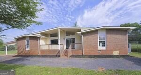 18 Old Potash Road, Cedartown