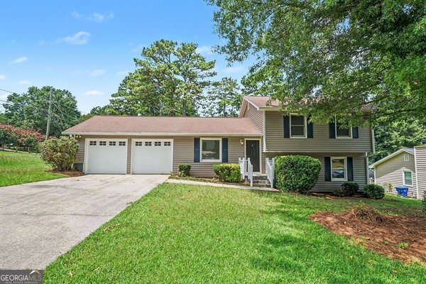 220 Summer Pond Trail Lawrenceville