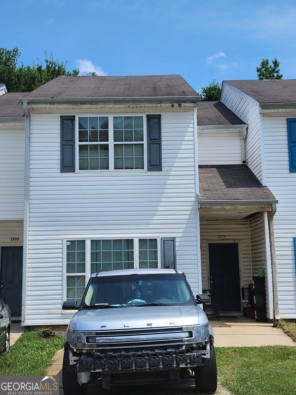1707 Carrington Drive, Griffin