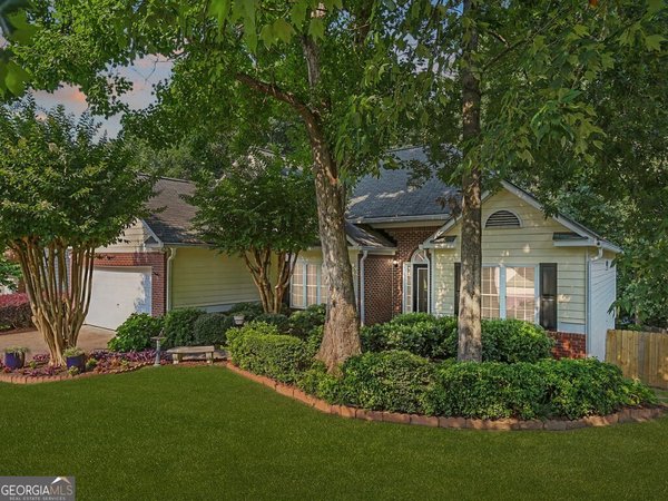 711 Soaring Drive, Marietta