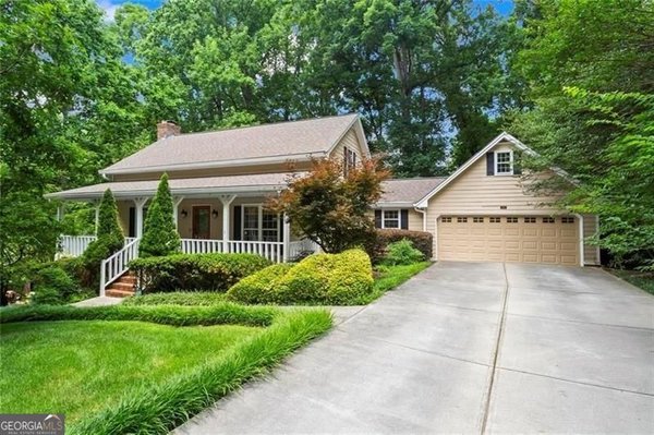 1052 Evelyn Lane, Lilburn