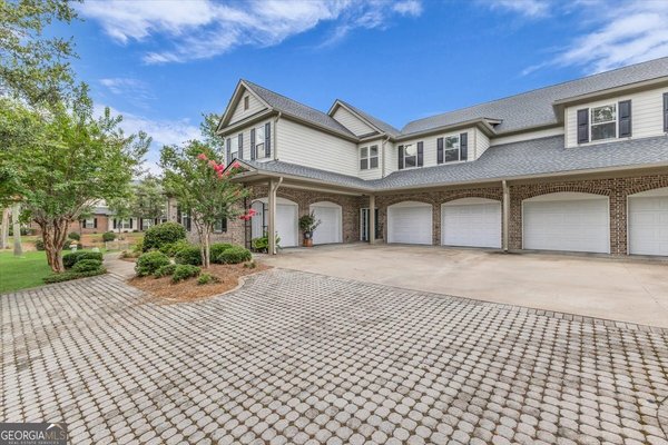 1003 River Oaks Drive Richmond Hill