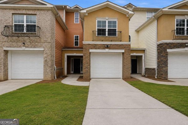 4299 Notting Hill Drive, Atlanta