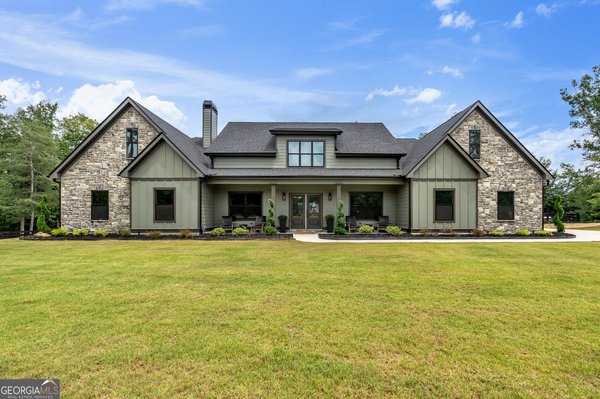 392 Georgian Pines Drive Senoia