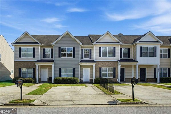 main picture of 2255 Bigwood Trail, Atlanta