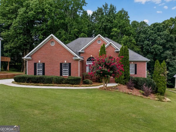 Picture of Neighborhood BERINGER POINTE in Hoschton, GA